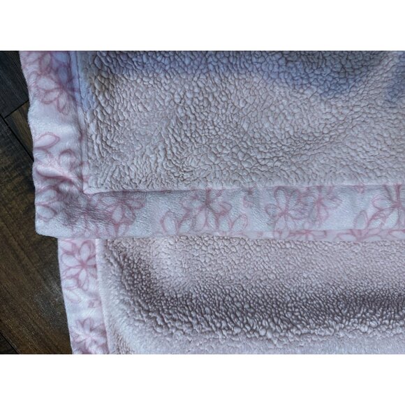 Disney Baby Cinderella Castle Pink Plush Satin Embroidered Crib Blanket READ - Picture 9 of 16